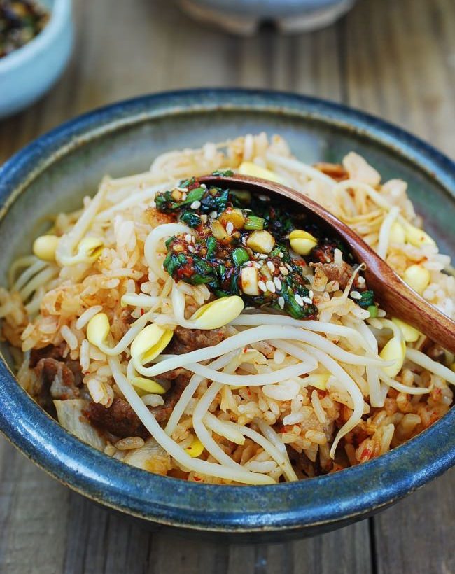 Kongnamul Bap (Soybean Sprout Rice Bowl)