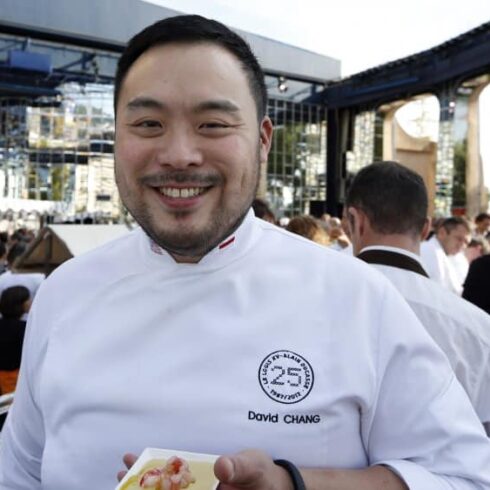 How to fry an egg in a microwave, according to David Chang