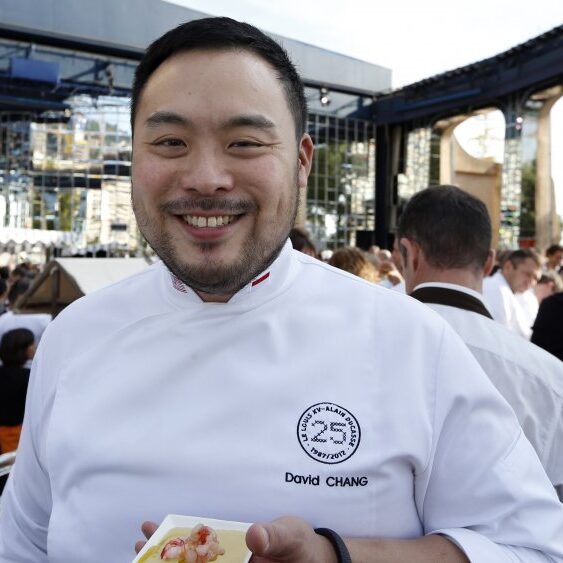 How to fry an egg in a microwave, according to David Chang