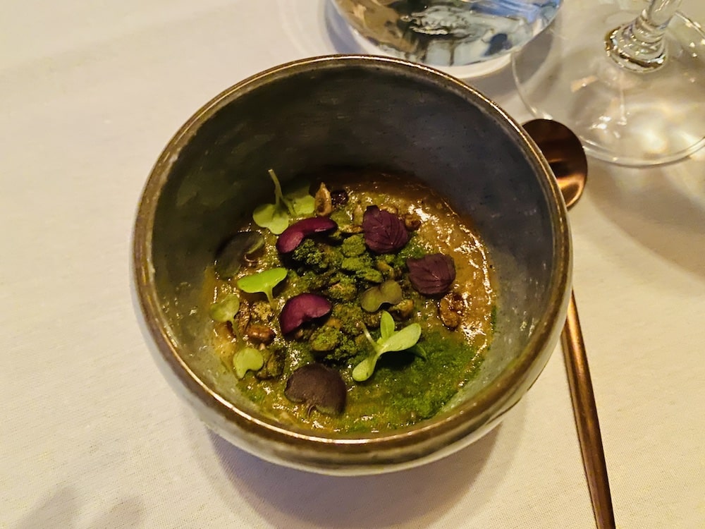 Review Jeong Chicago